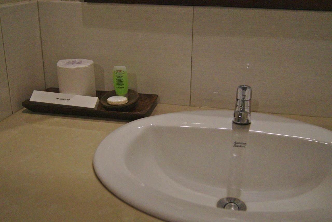 GHamed Sari Hotell Exteriör bild