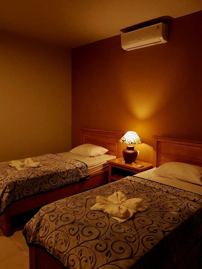 GHamed Sari Hotell Exteriör bild